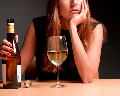 Анонимное лечение женского алкоголизма в Людиново